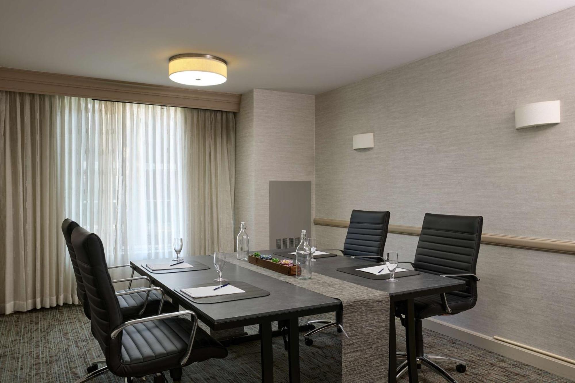 Doubletree By Hilton Minneapolis Airport, Mn Bloomington Bagian luar foto