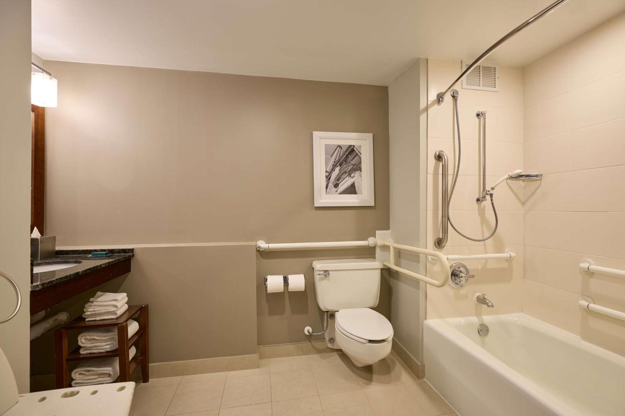 Doubletree By Hilton Minneapolis Airport, Mn Bloomington Bagian luar foto